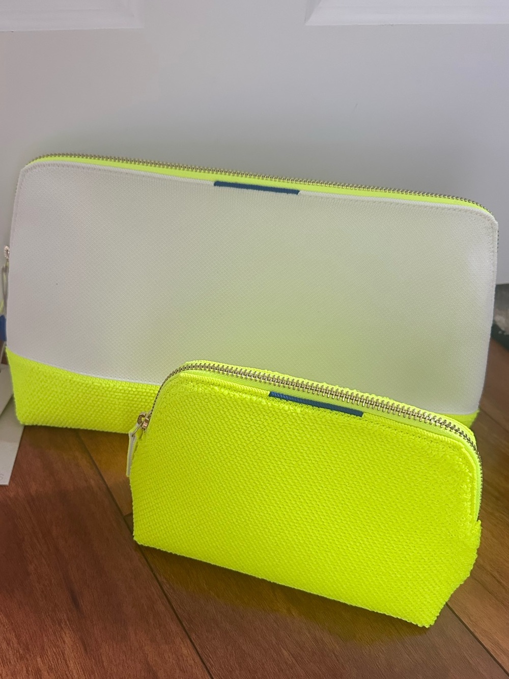 Rothy’s Tennis Terry Vanity Set New with tags - Picture 2 of 6